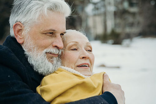Conseils pour lutter contre le froid chez les personnes âgées